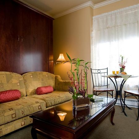Отель Relais St-Denis Saint-Sauveur Экстерьер фото