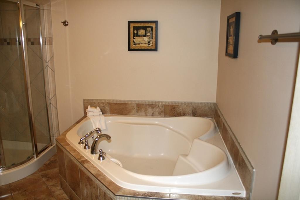 Отель Relais St-Denis Saint-Sauveur Номер фото