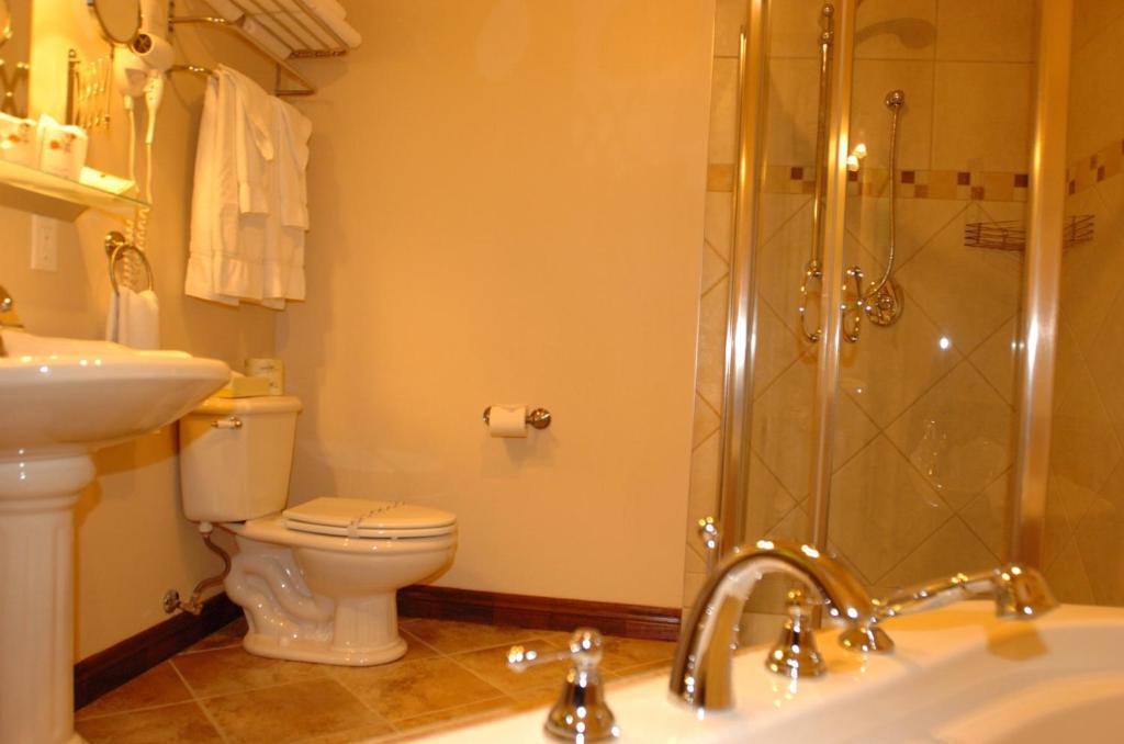 Отель Relais St-Denis Saint-Sauveur Номер фото