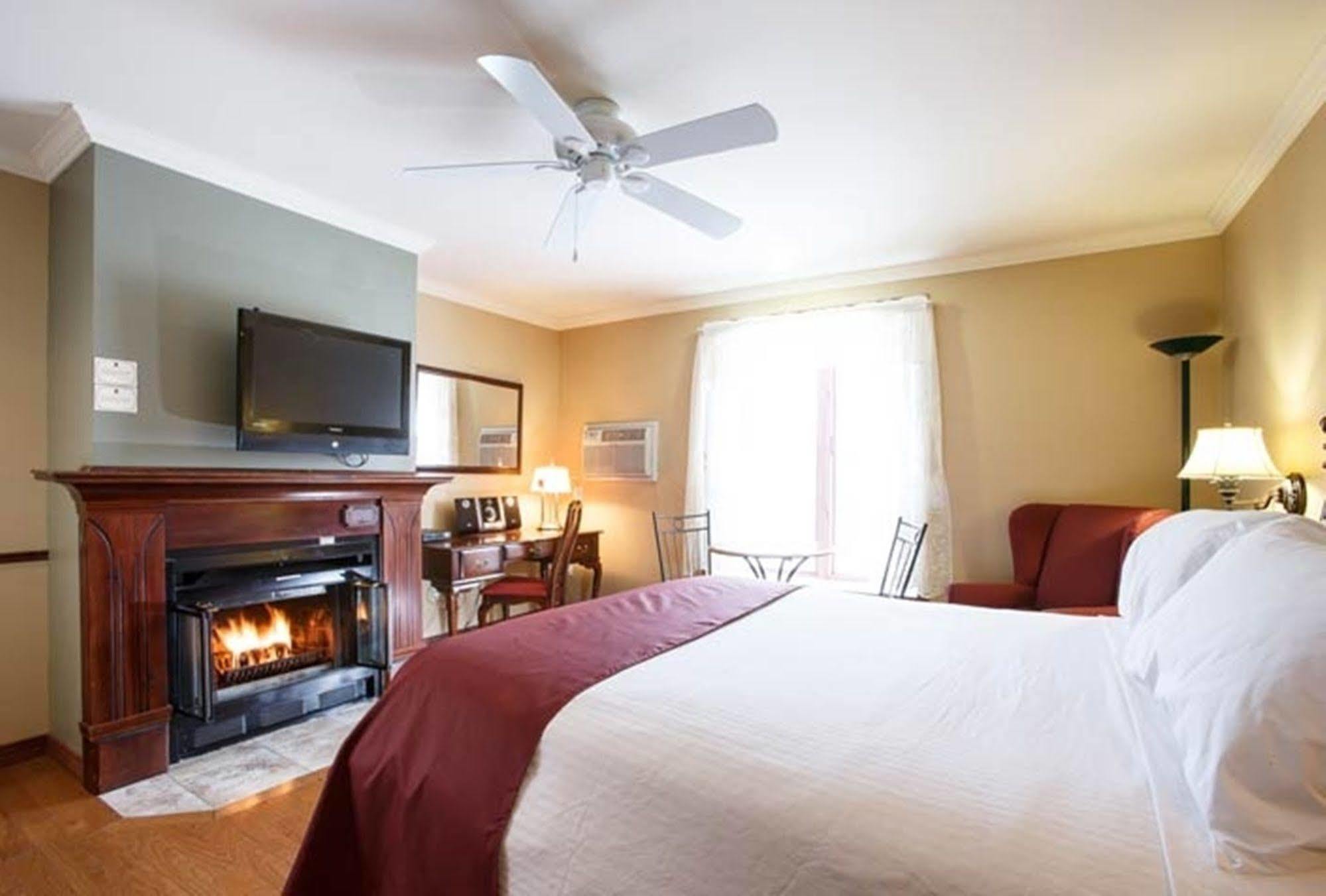 Отель Relais St-Denis Saint-Sauveur Экстерьер фото