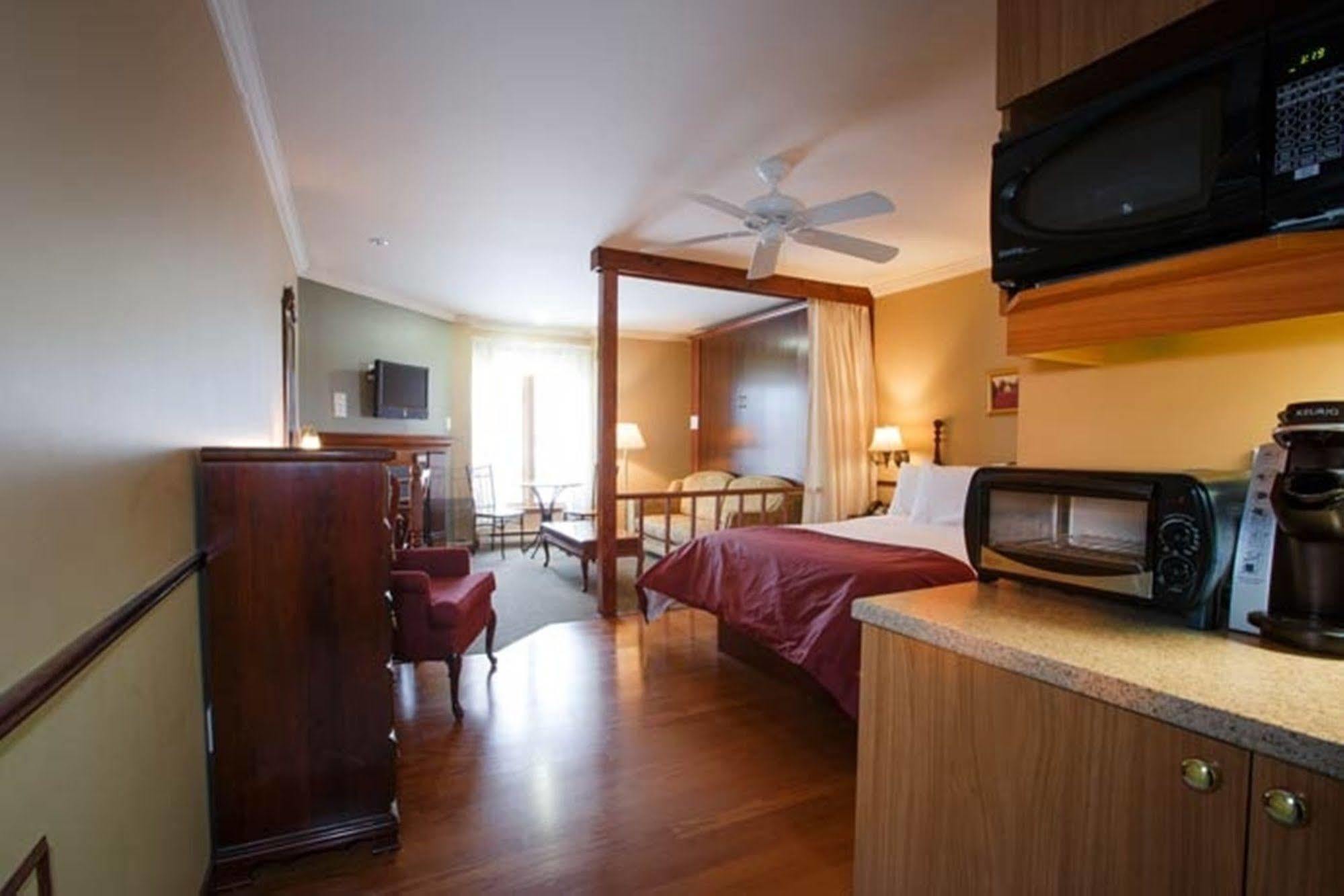Отель Relais St-Denis Saint-Sauveur Экстерьер фото